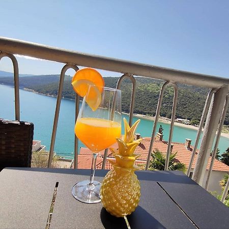 Apartment Noemi With A Direct Beach View Rabac Εξωτερικό φωτογραφία