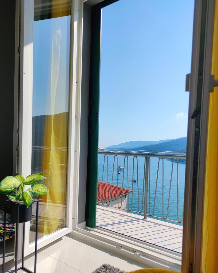 Apartment Noemi With A Direct Beach View Rabac Εξωτερικό φωτογραφία