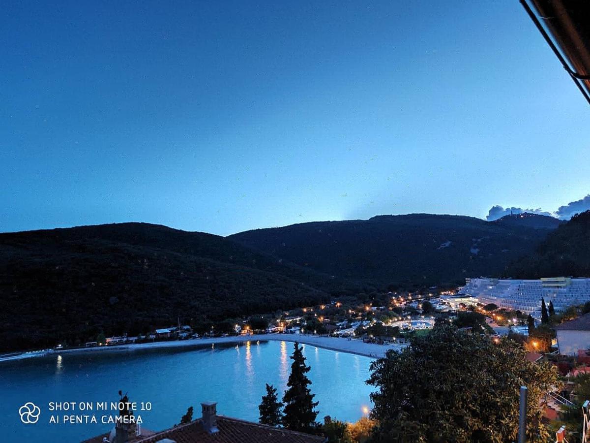 Apartment Noemi With A Direct Beach View Rabac Εξωτερικό φωτογραφία