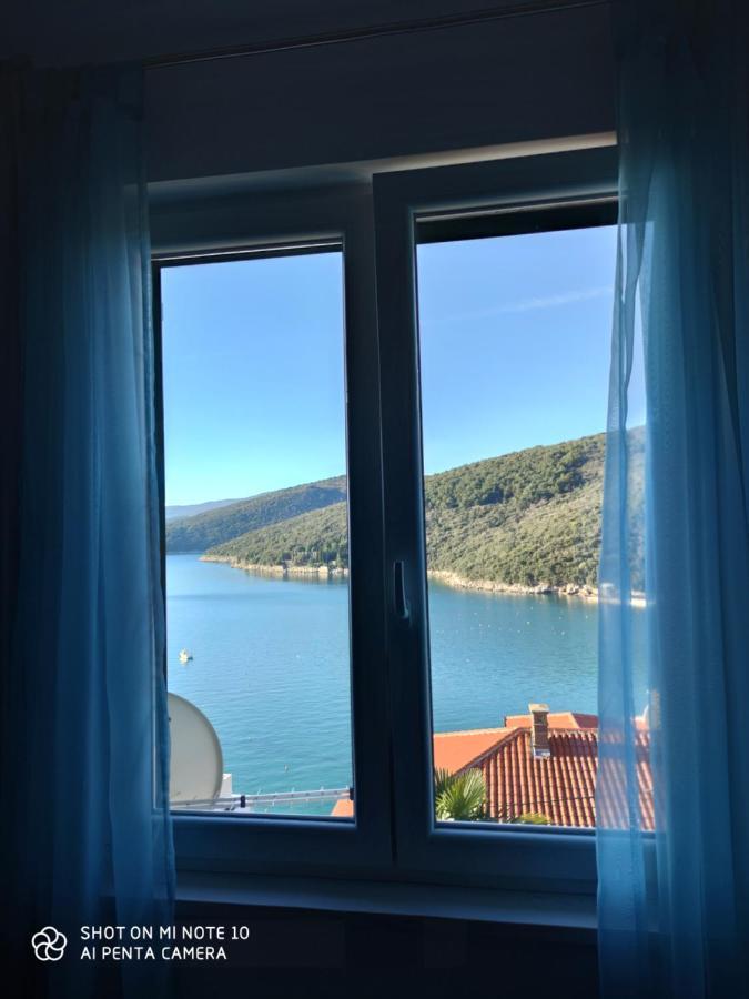 Apartment Noemi With A Direct Beach View Rabac Εξωτερικό φωτογραφία