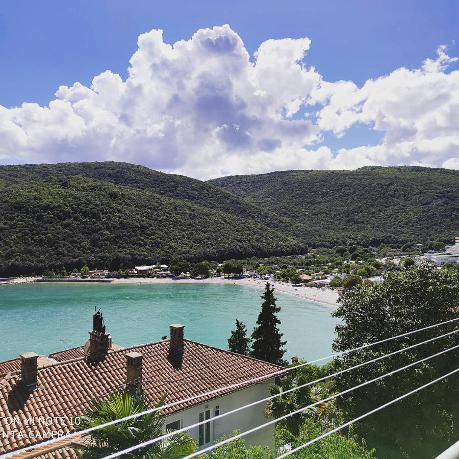 Apartment Noemi With A Direct Beach View Rabac Εξωτερικό φωτογραφία