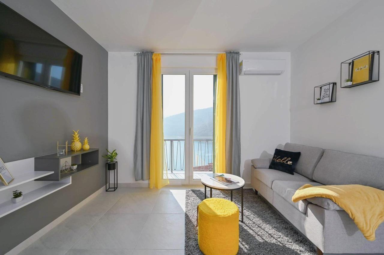 Apartment Noemi With A Direct Beach View Rabac Εξωτερικό φωτογραφία